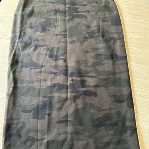 Sanctuary Pencil Skirt  in Camouflage, Size M